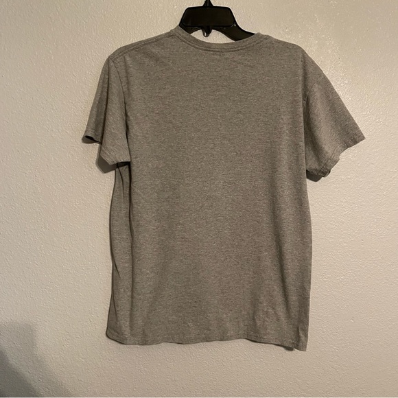 Disney Men's Mickey Mouse Graphic Adult T-Shirt
size M - Picture 2 of 3